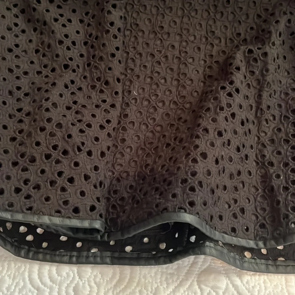 LOFT‎ black eyelet skirt, size 0, NWT